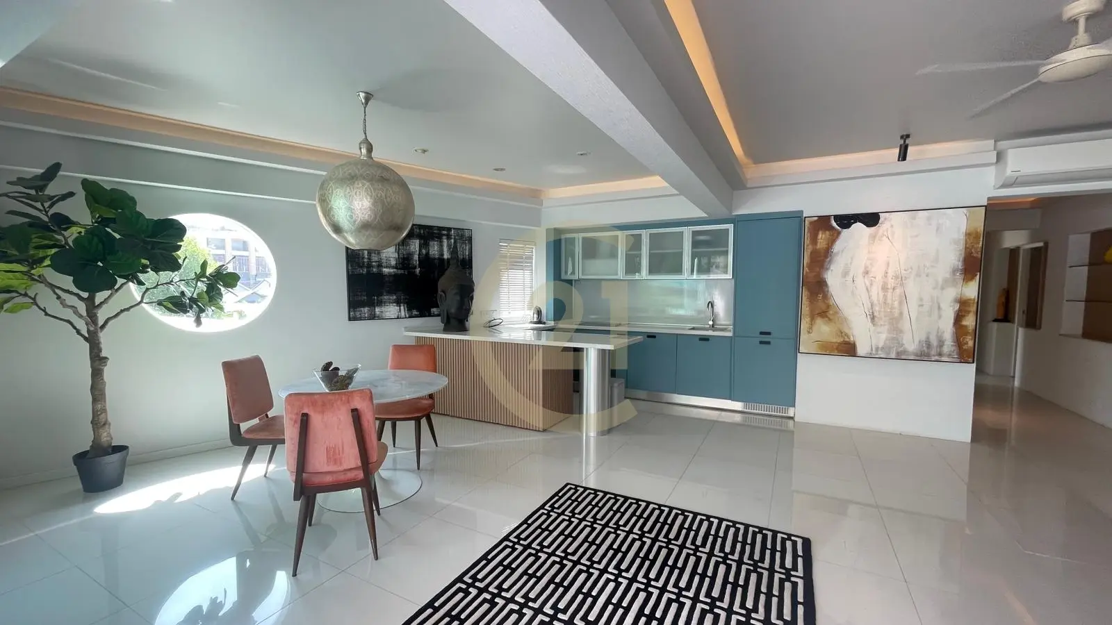 Spacious 4-Bed Penthouse in Rawai with Modern Living Spaces for Rent
