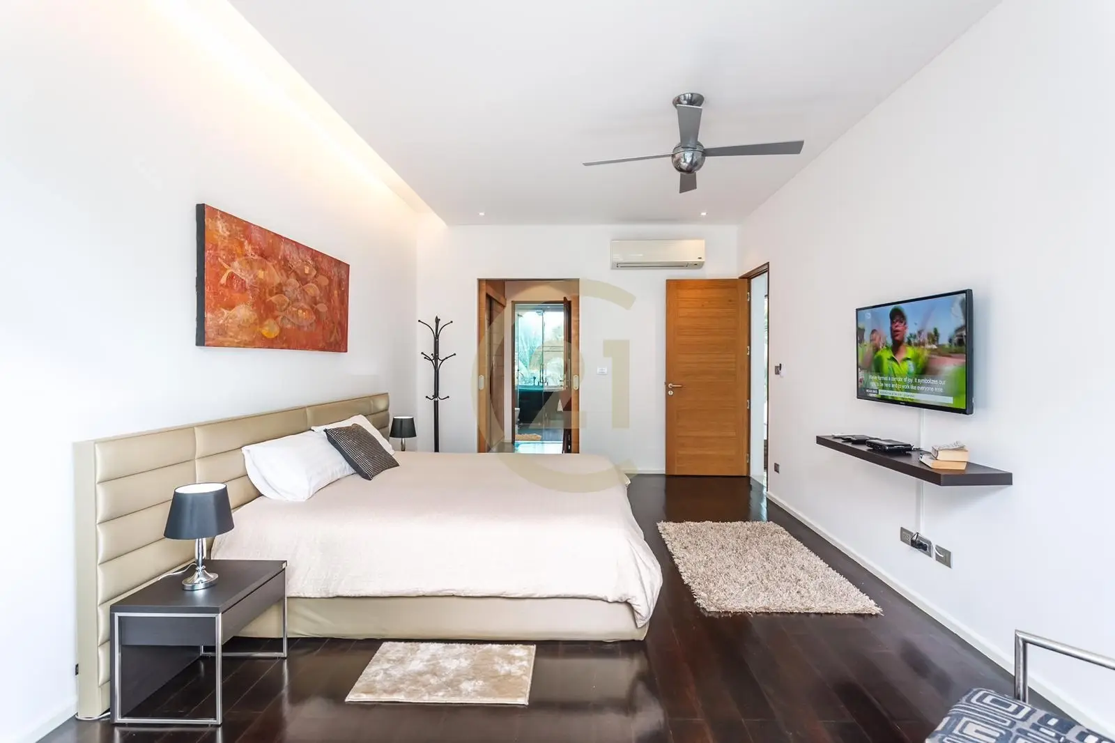 Seaview 4-Bedroom Villa with Private Pool and Modern in Rawai, Phuket