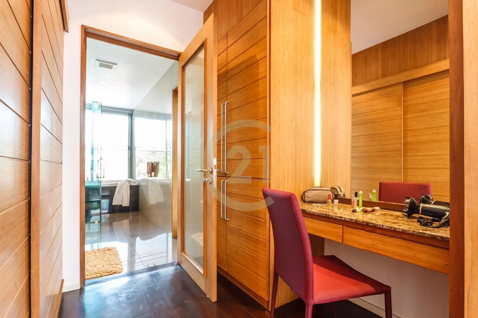 Seaview 4-Bedroom Villa with Private Pool and Modern in Rawai, Phuket