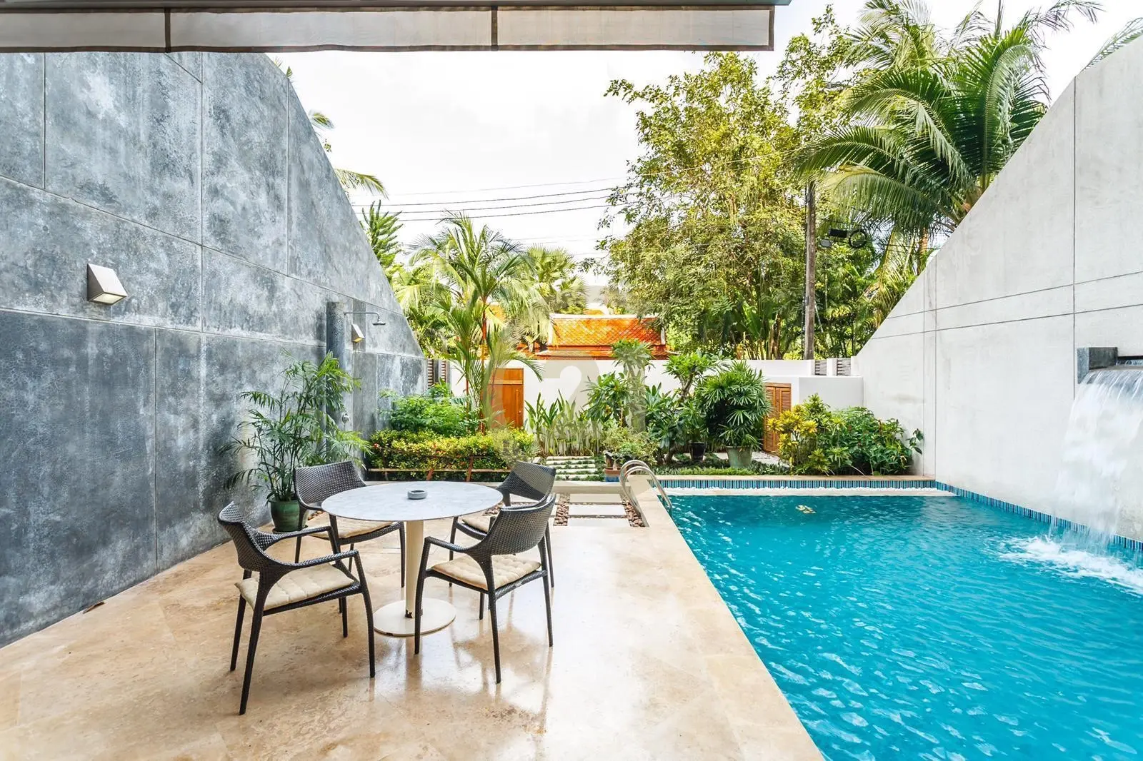 Seaview 4-Bedroom Villa with Private Pool and Modern in Rawai, Phuket