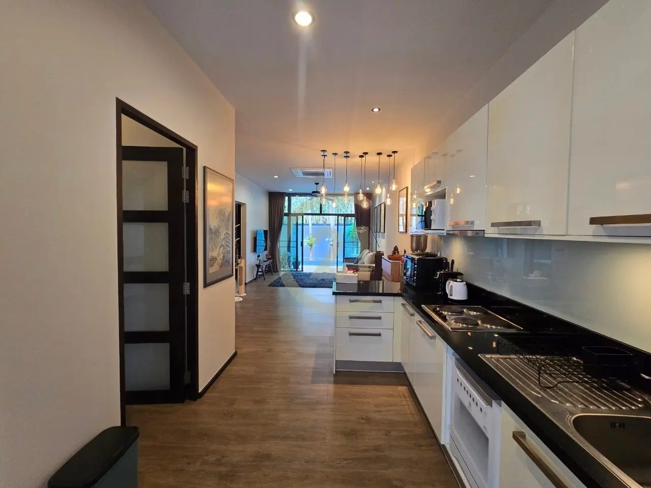 Modern 2 Bedrooms Villa with a Private Swimming Pool and Garden in Rawai