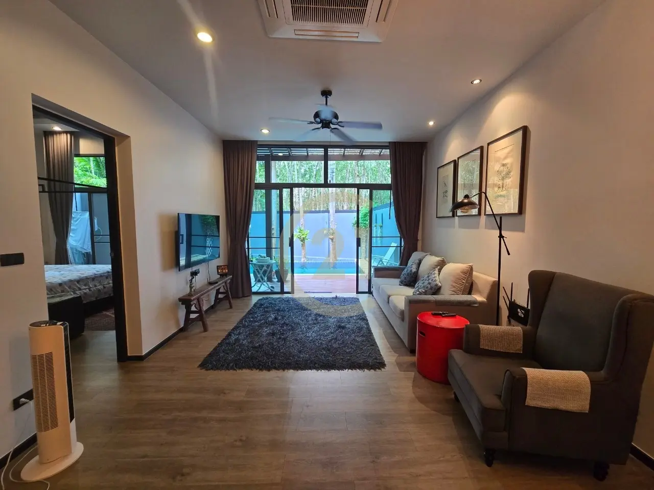Modern 2 Bedrooms Villa with a Private Swimming Pool and Garden in Rawai
