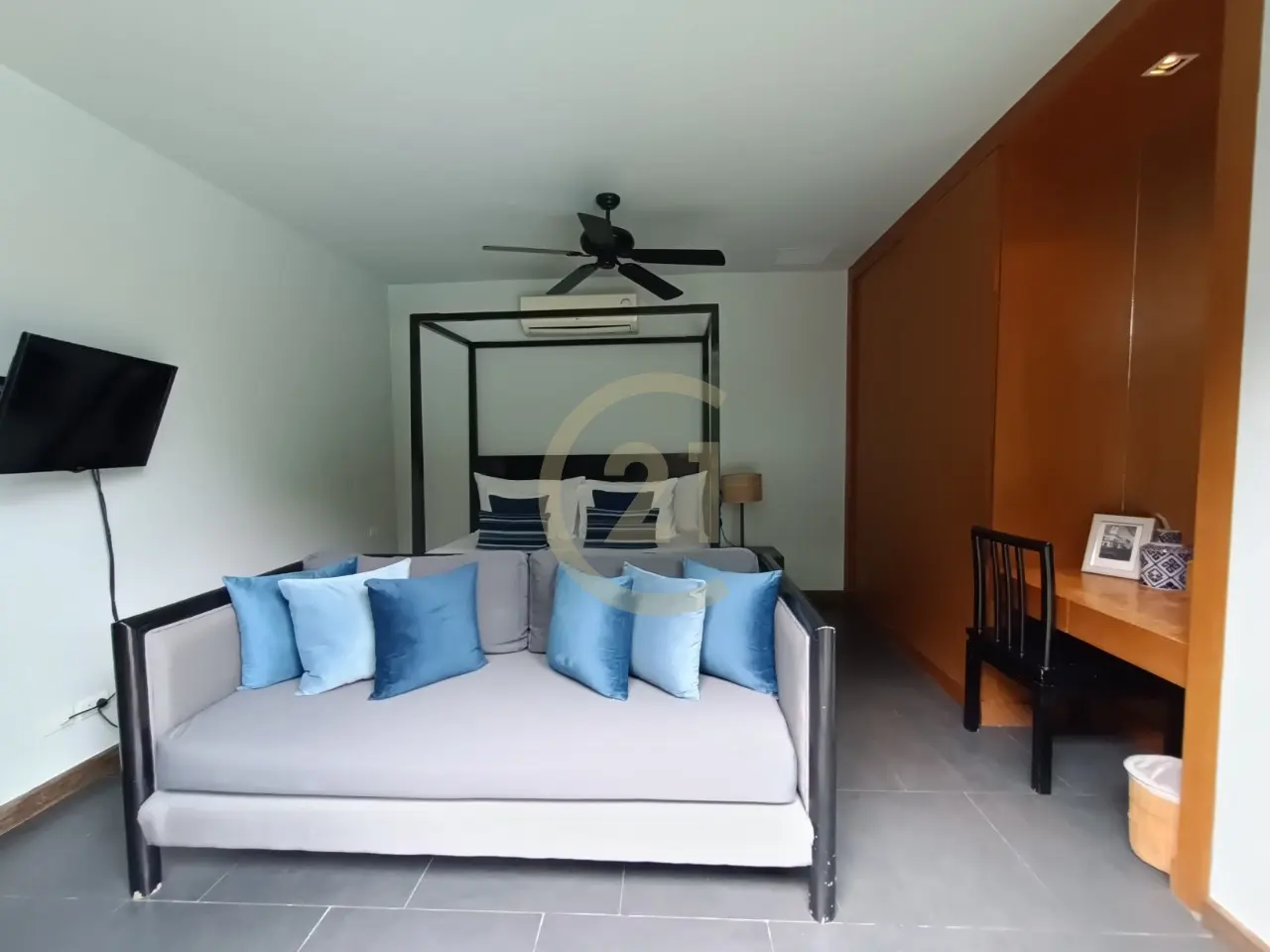 Charming 2-Bedroom Modern Villa with Private Pool and Lush Garden in Pasak, Phuket