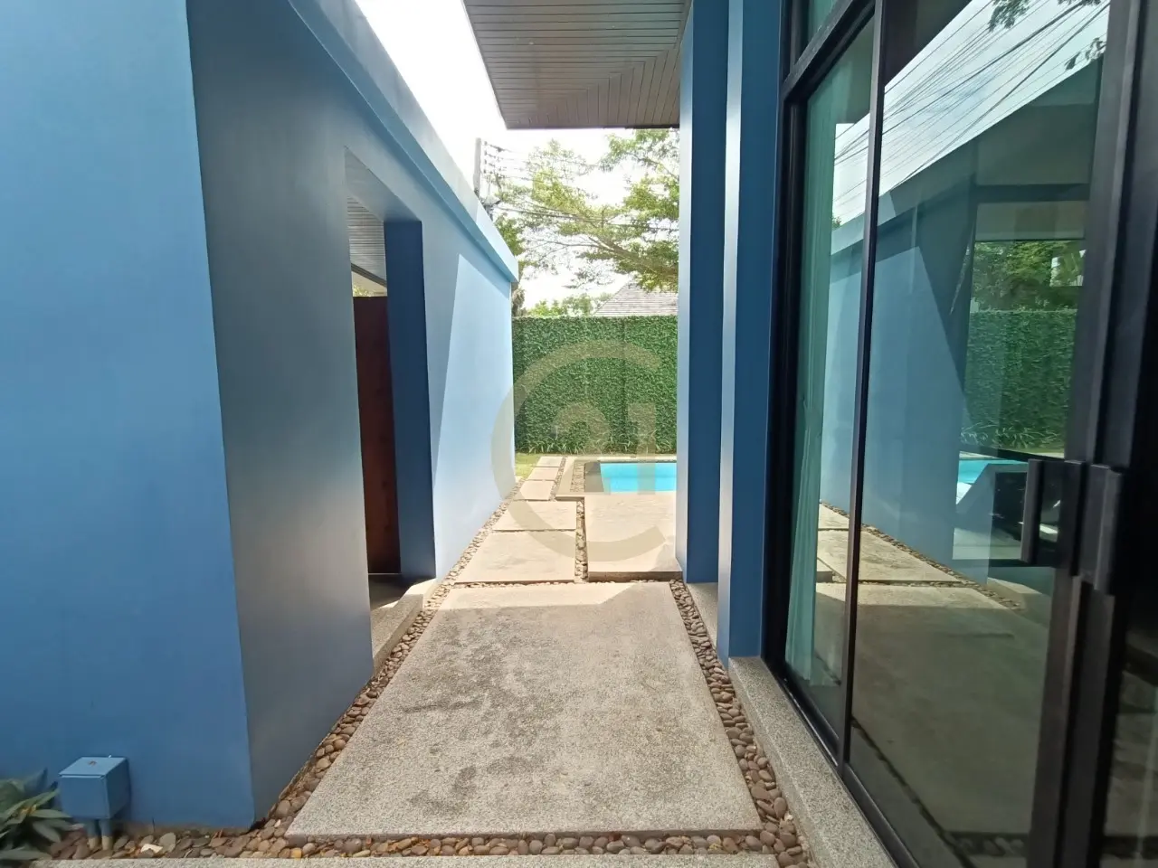Charming 2-Bedroom Modern Villa with Private Pool and Lush Garden in Pasak, Phuket