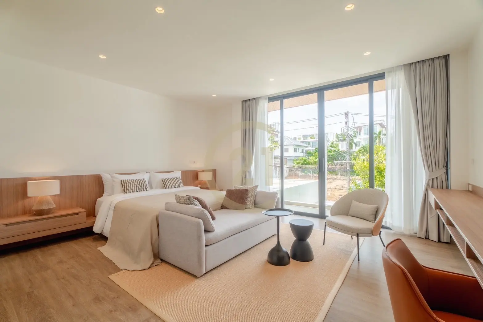 Contemporary 3-Bedroom Villa with Pool and Balcony in Rawai, Phuket