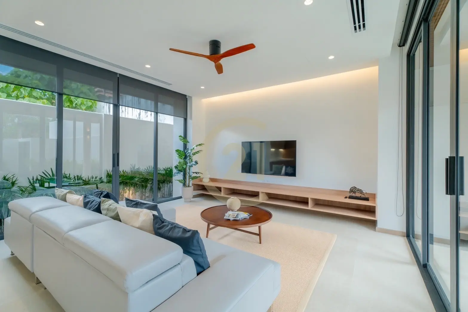Contemporary 3-Bedroom Villa with Pool and Balcony in Rawai, Phuket