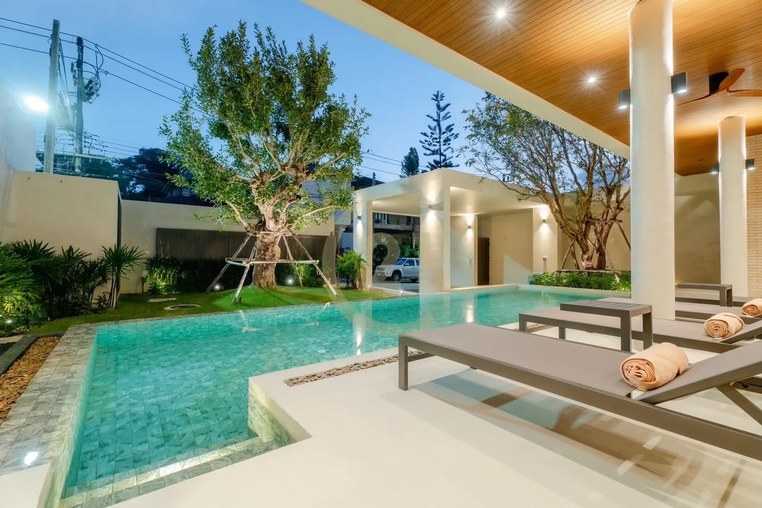Contemporary 3-Bedroom Villa with Pool and Balcony in Rawai, Phuket