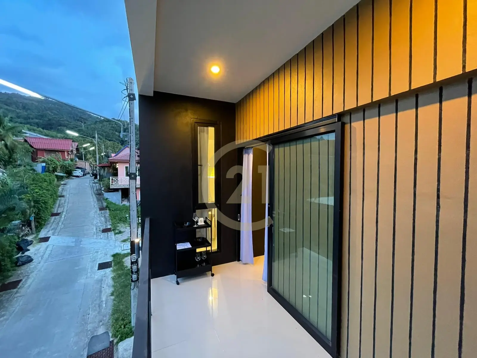1 Bedroom Suite Apartment for Rent