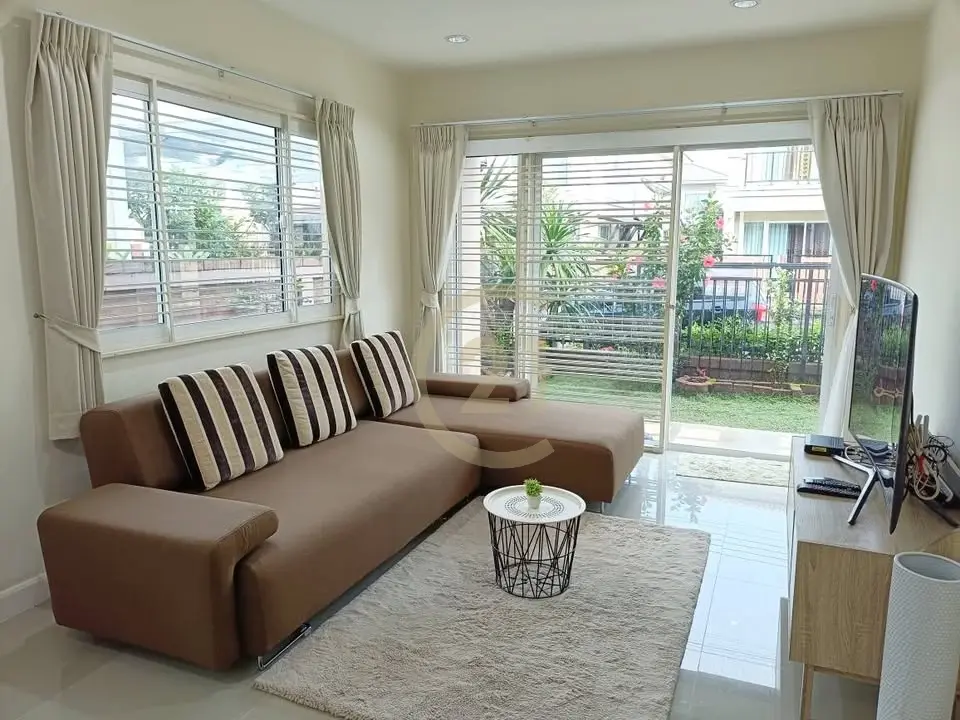 บ้านสองชั้นอบอุ่น 3 ห้องนอน 2 ห้องน้ำ พร้อมสวนและระเบียงในกะทู้ ภูเก็ต