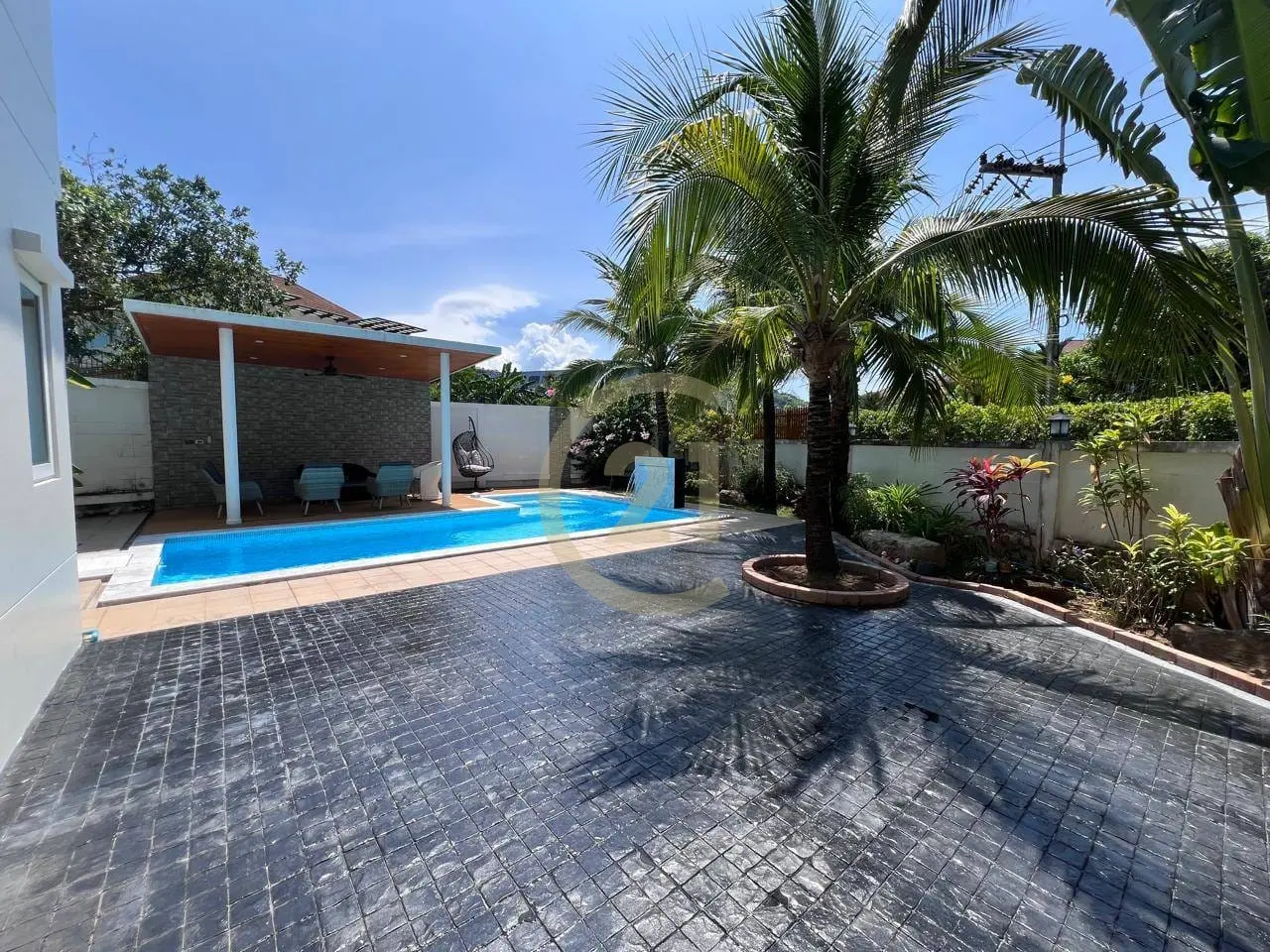 Modern 3-Bedroom Villa with Pool and Privacy in Ko Kaeo, Phuket