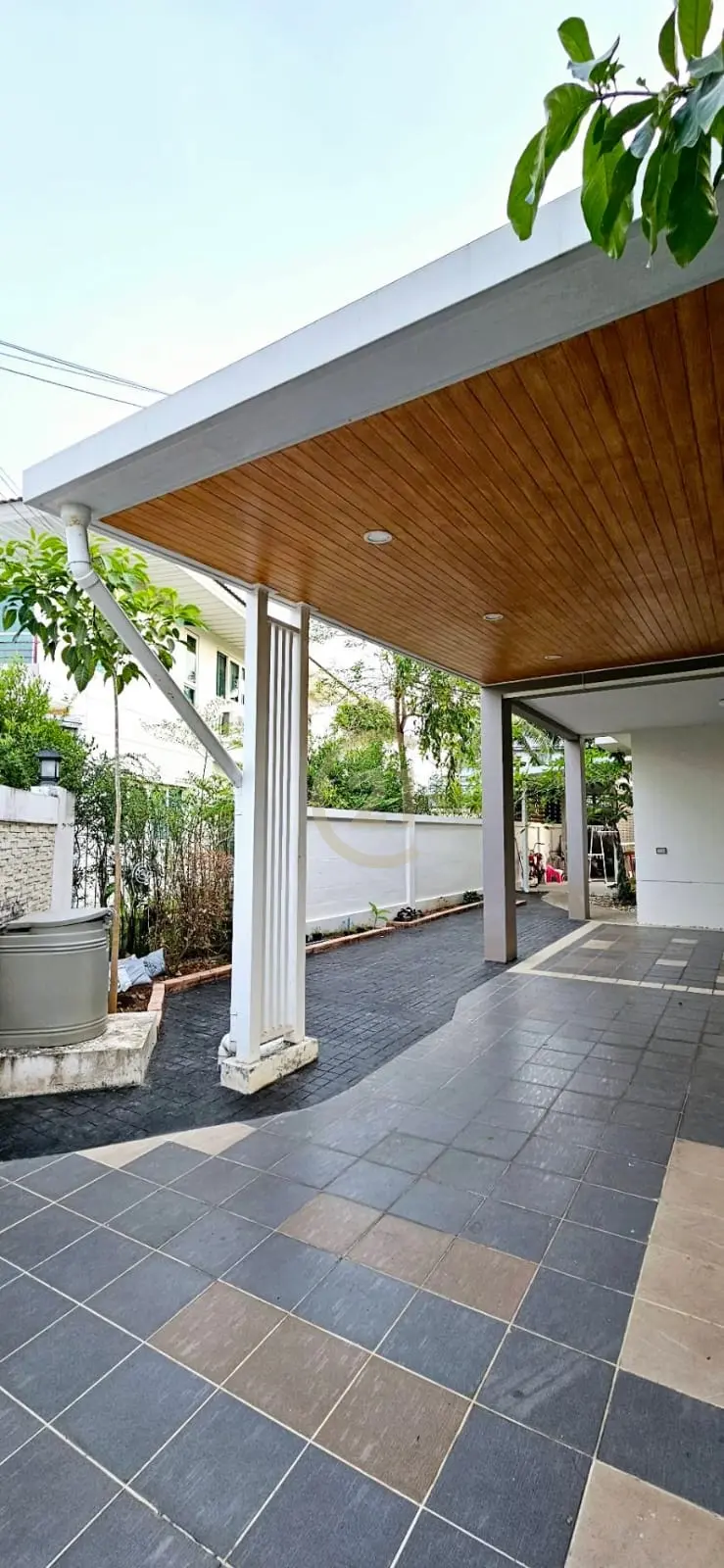 Modern 3-Bedroom Villa with Pool and Privacy in Ko Kaeo, Phuket