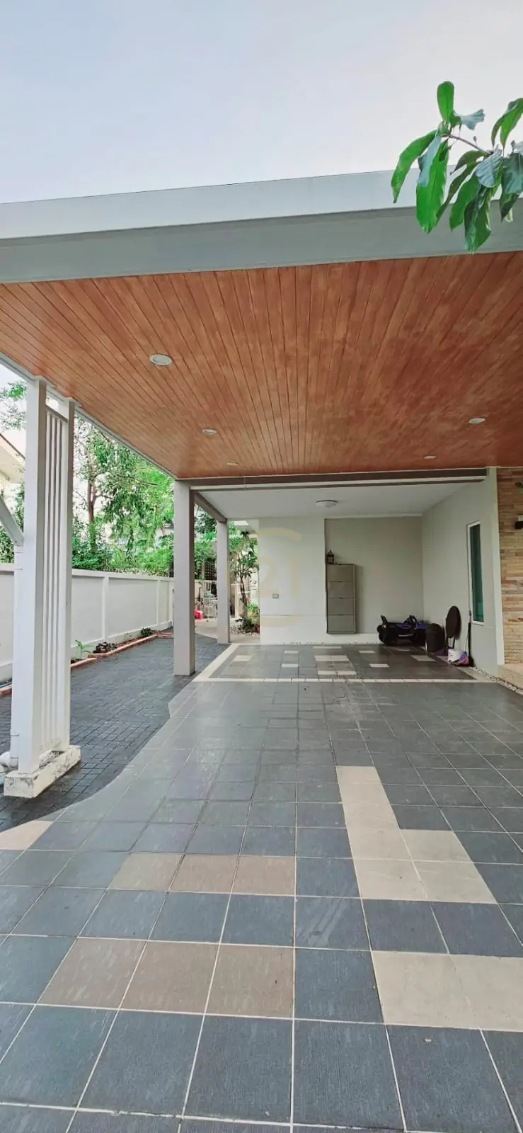 Modern 3-Bedroom Villa with Pool and Privacy in Ko Kaeo, Phuket
