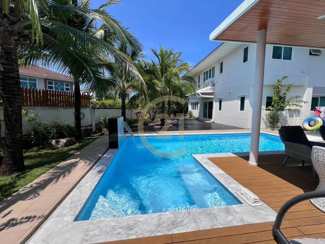 Modern 3-Bedroom Villa with Pool and Privacy in Ko Kaeo, Phuket