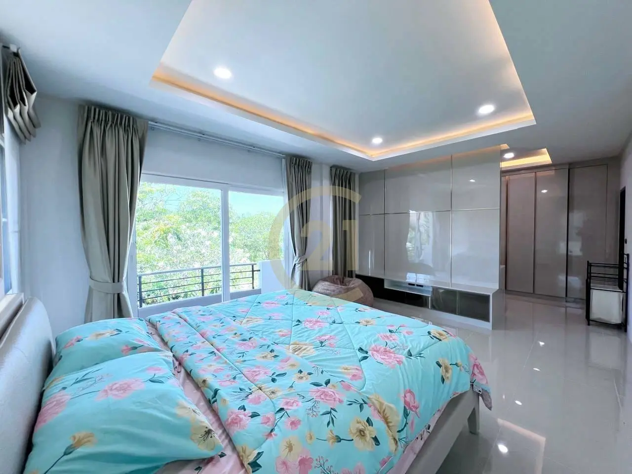 Modern 3-Bedroom Villa with Pool and Privacy in Ko Kaeo, Phuket