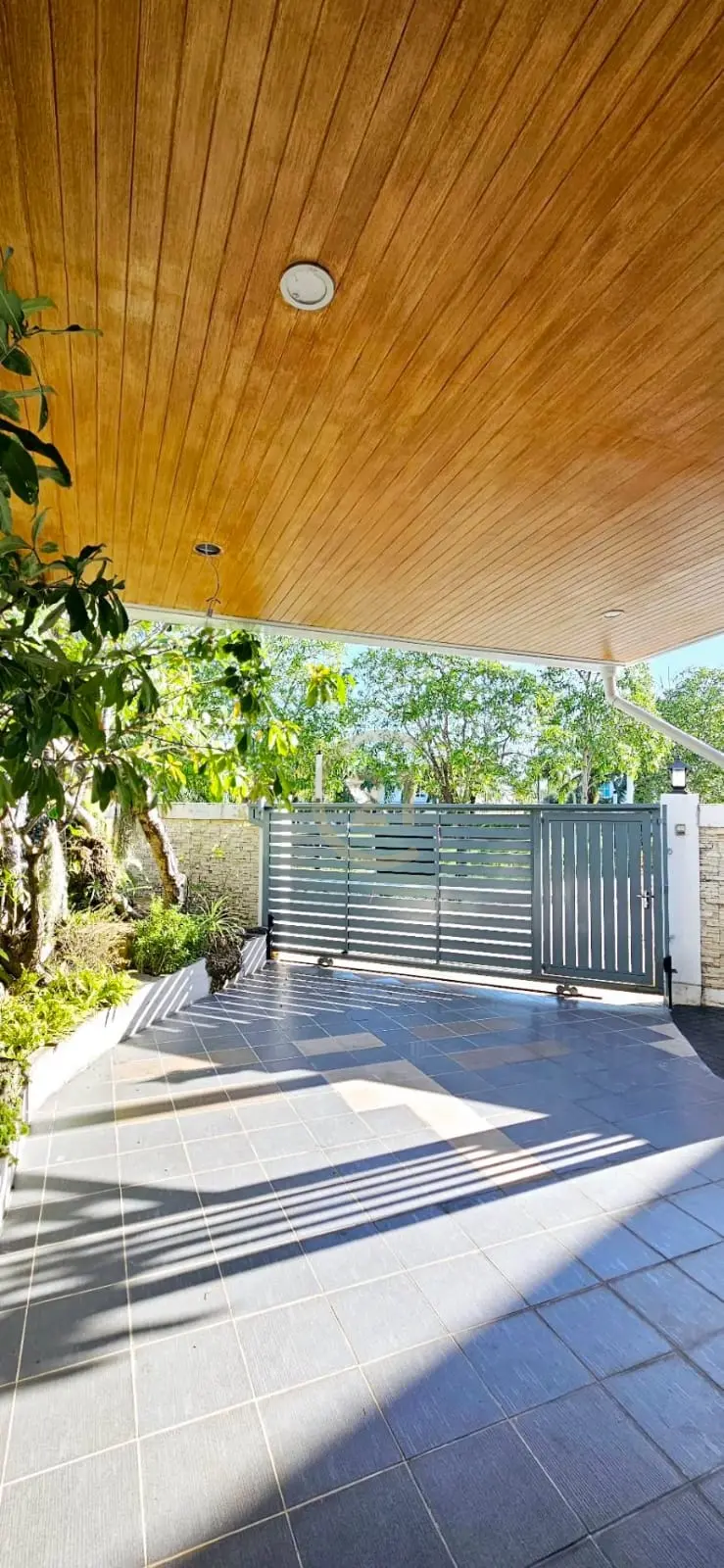 Modern 3-Bedroom Villa with Pool and Privacy in Ko Kaeo, Phuket