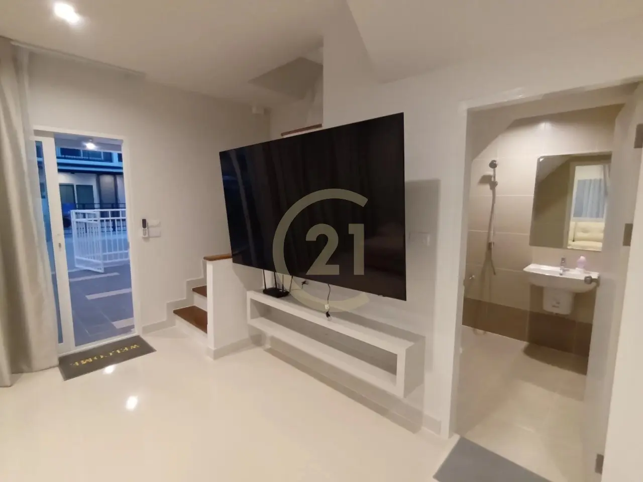Comfortable 3-Bedroom Two-Story House with Open-Plan Living in Si Sunthon, Thalang