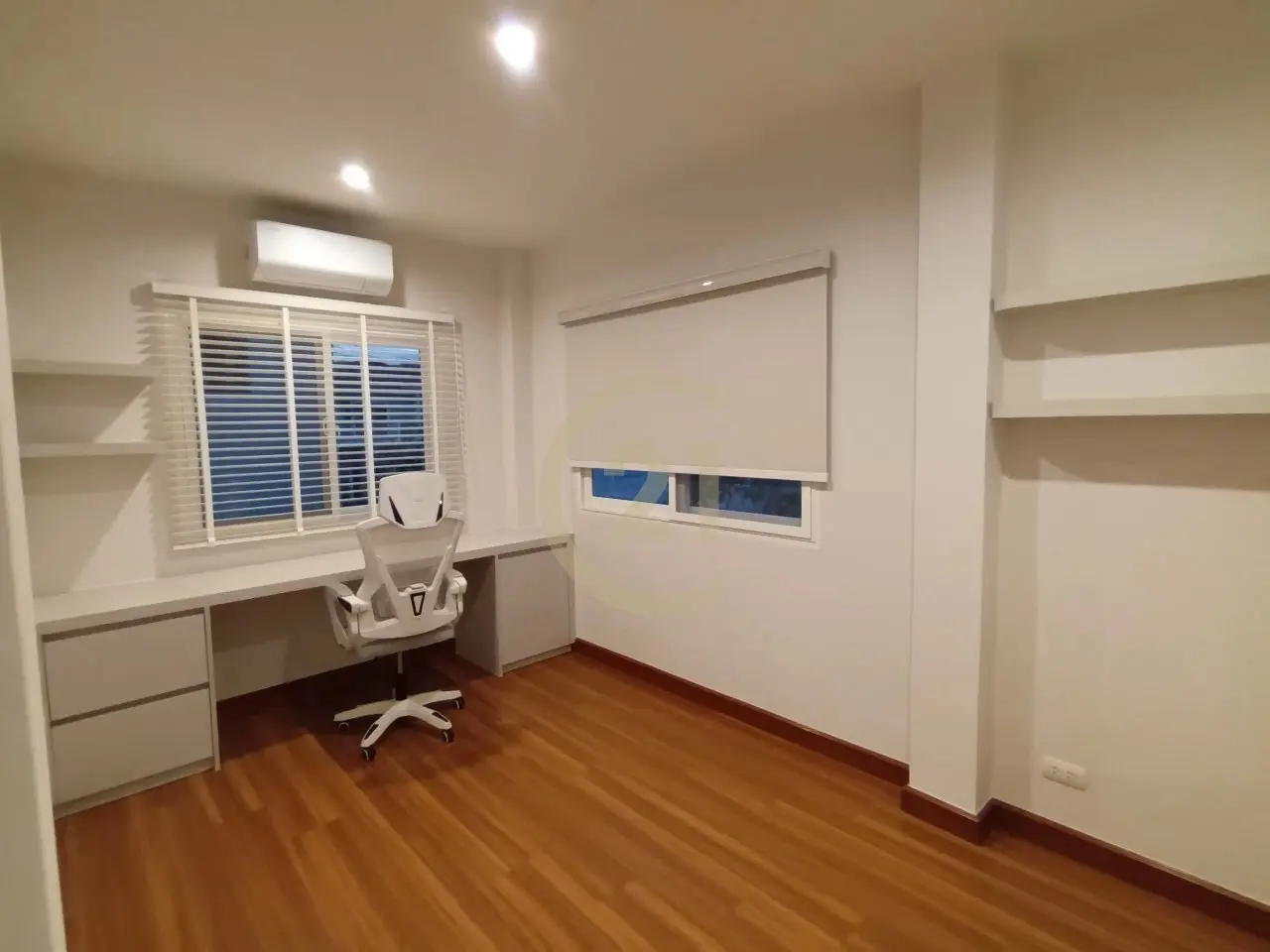 Comfortable 3-Bedroom Two-Story House with Open-Plan Living in Si Sunthon, Thalang