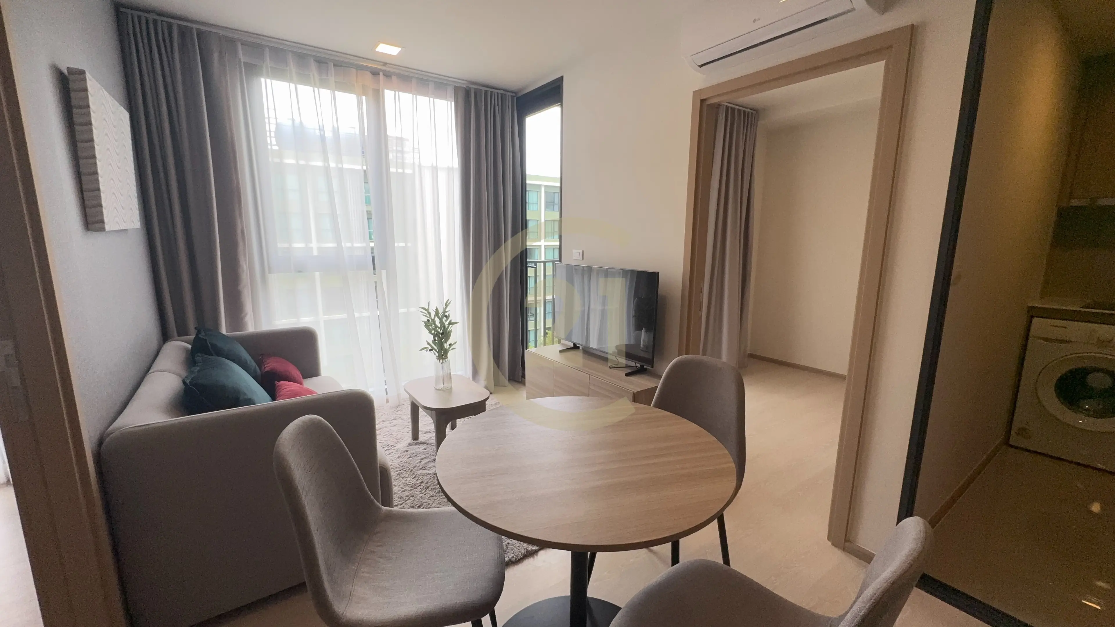 Cozy 2-Bedroom Condo on 6th Floor with Balcony in Wichit, Phuket