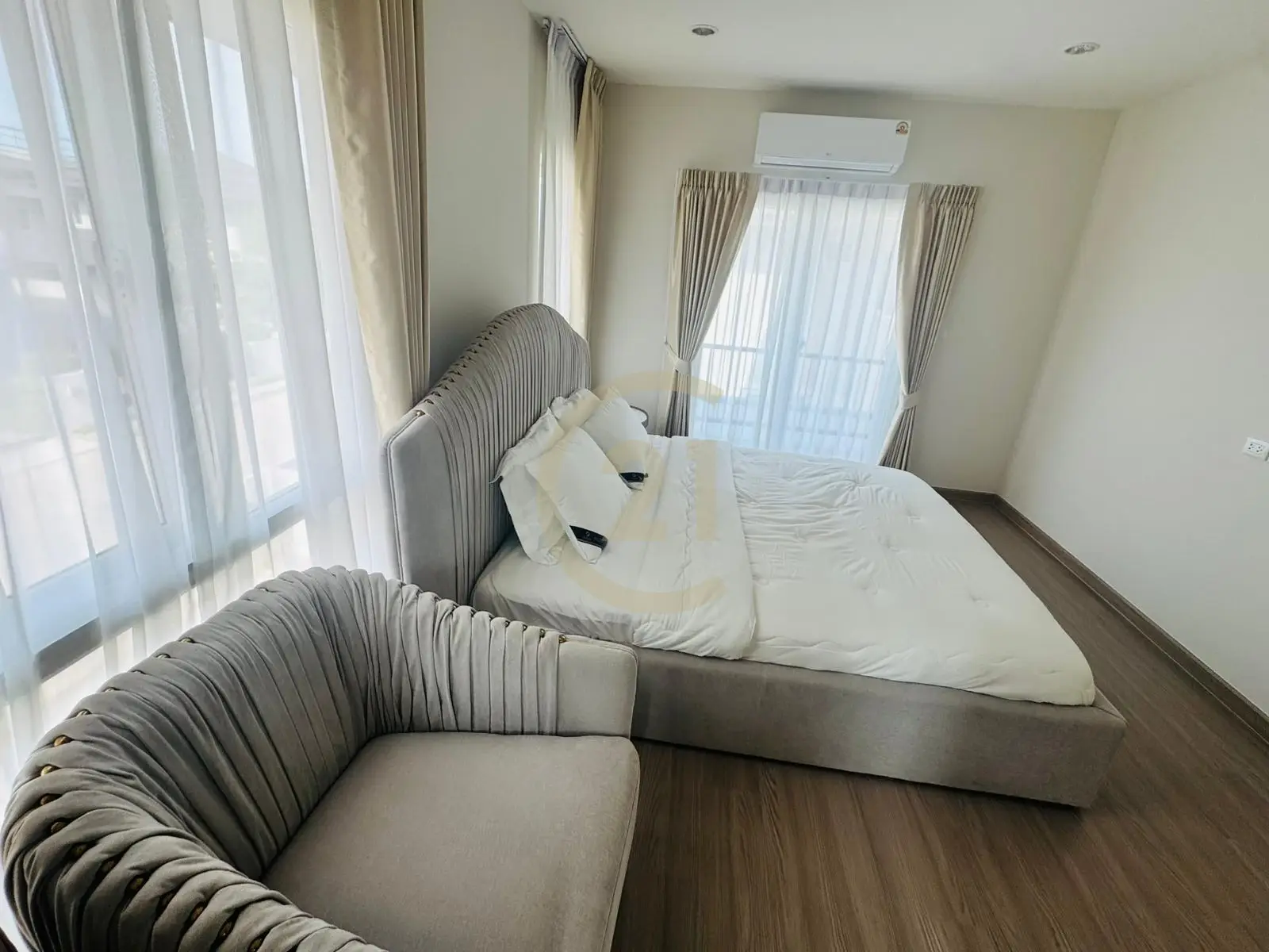 Comfortable 4-Bedroom Two-Story Home with Garden in Ko Kaeo