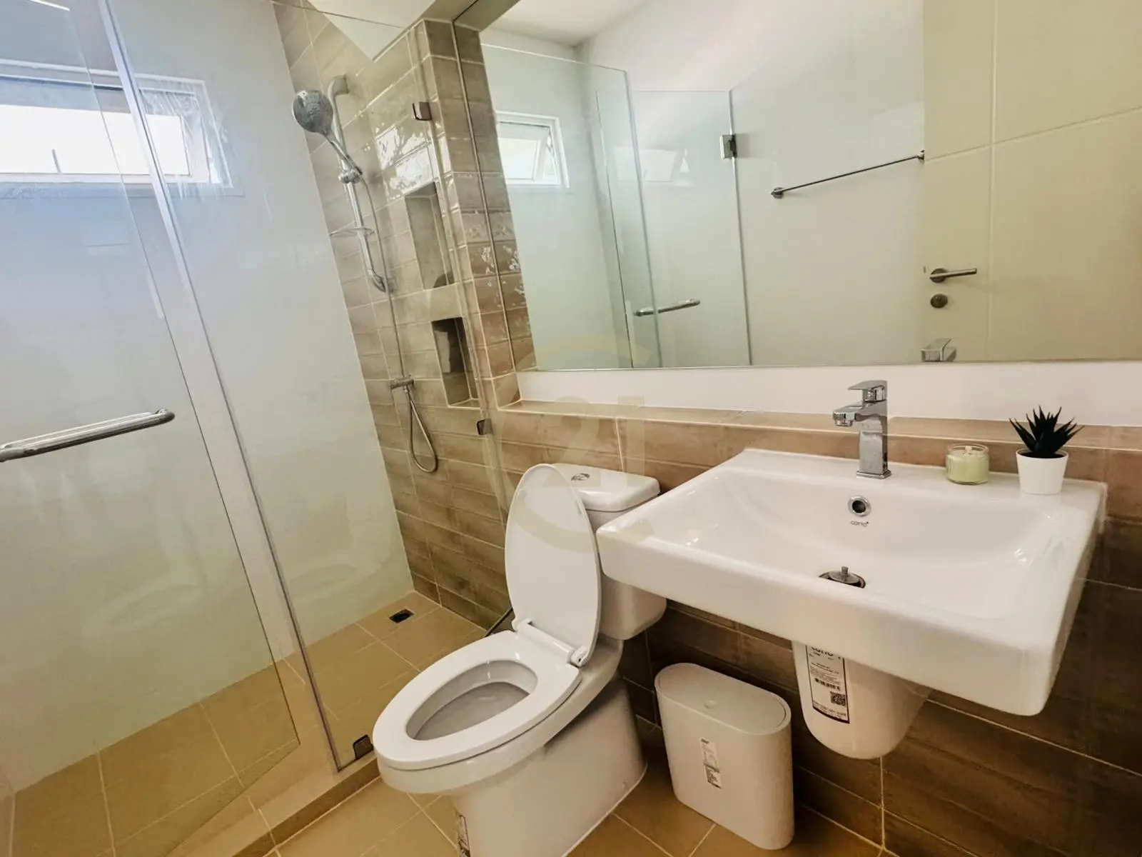 Comfortable 4-Bedroom Two-Story Home with Garden in Ko Kaeo