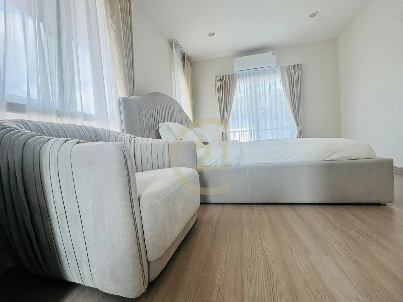 Comfortable 4-Bedroom Two-Story Home with Garden in Ko Kaeo