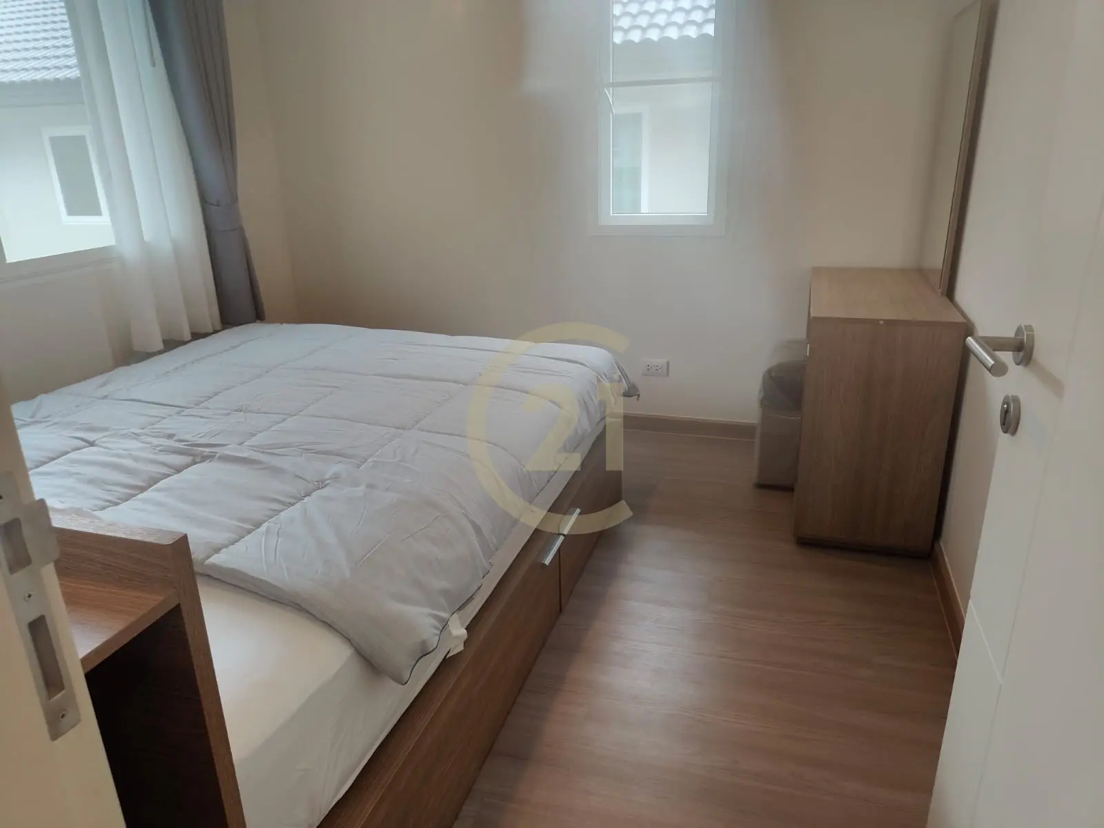 Comfortable 4-Bedroom Two-Story Home with Garden in Ko Kaeo