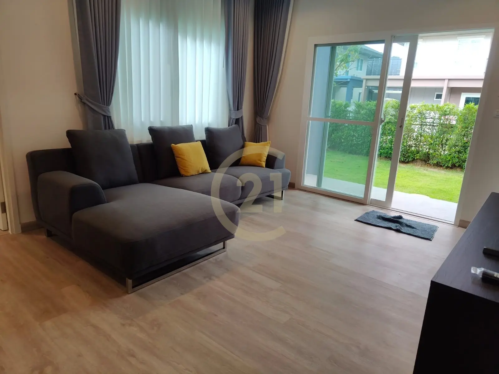 Comfortable 4-Bedroom Two-Story Home with Garden in Ko Kaeo