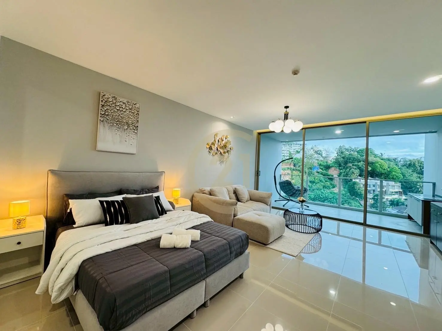 1 Bedrooms Newly Renovated Studio Condo for Sale – Karon Beach