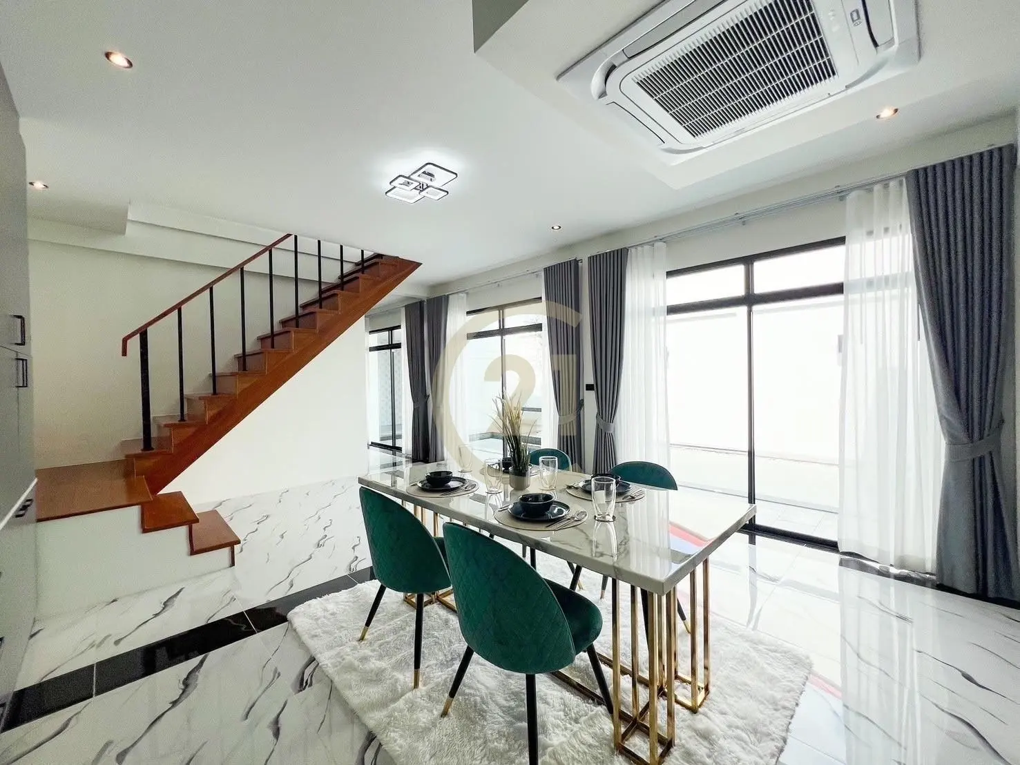 3 Bedrooms Modern Pool Villa for Sale – Phuket City (Near Saphan Hin)