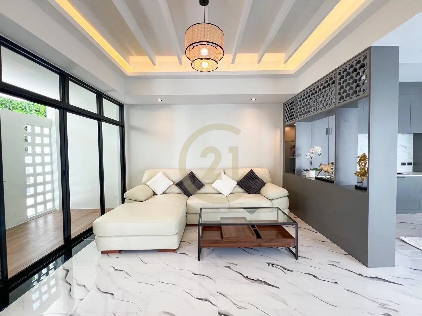 3 Bedrooms Modern Pool Villa for Sale – Phuket City (Near Saphan Hin)