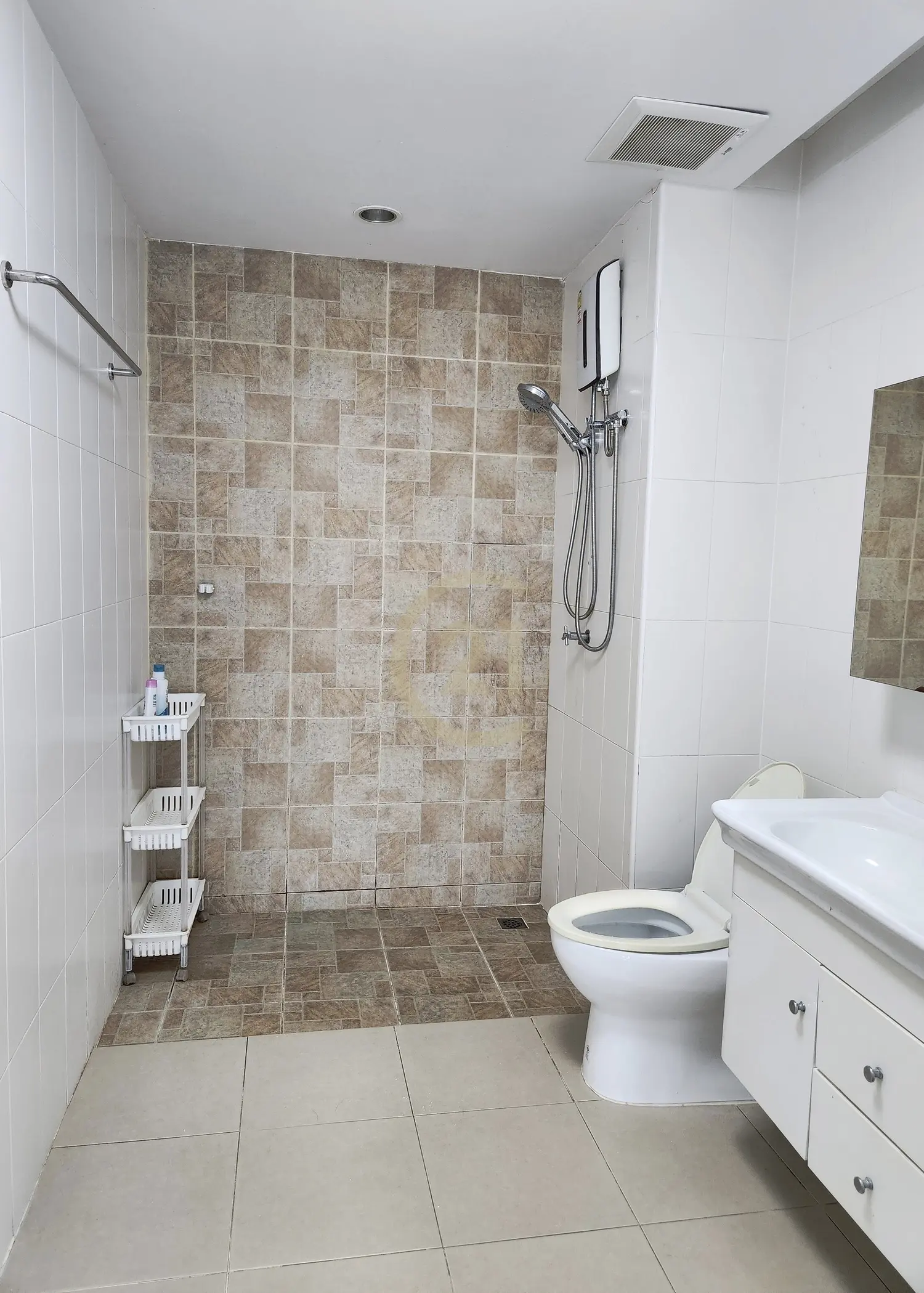 The Bell Condominium – 2 Bedroom Penthouse for Rent 
