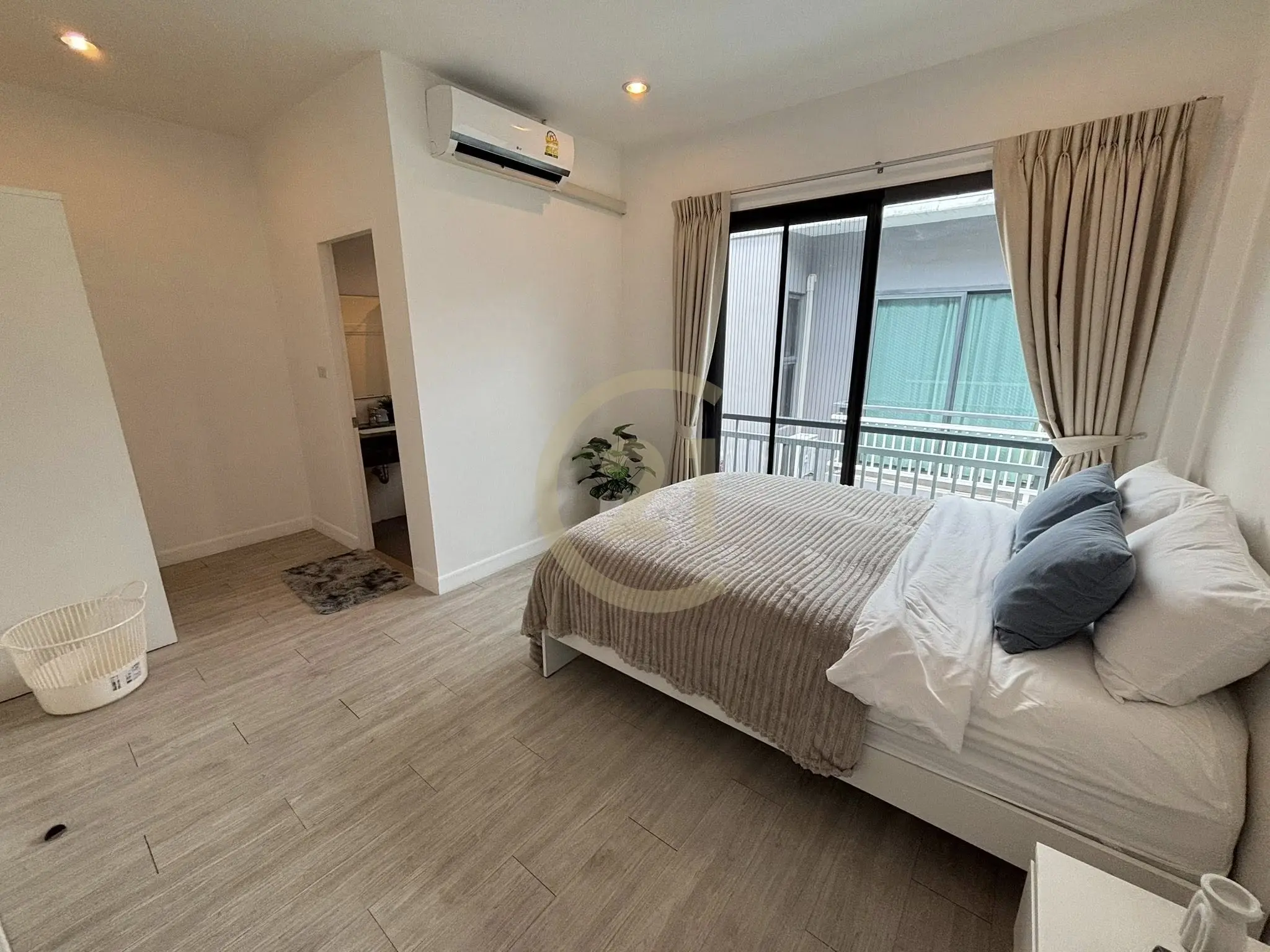 Relaxed 3-Bedroom Townhouse in Thep Krasattri, Phuket