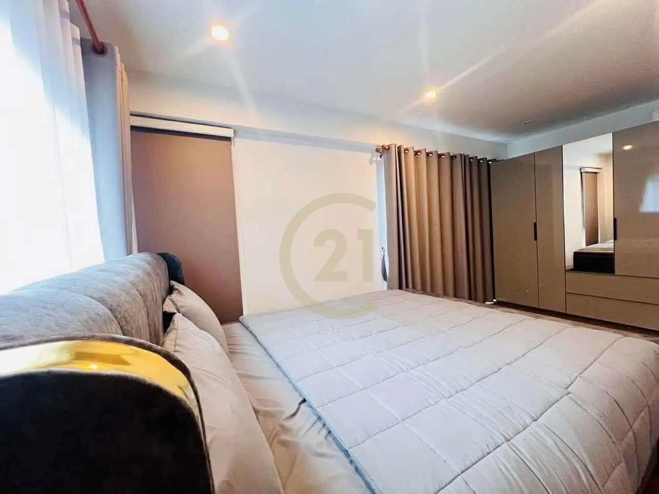 Modern 3-Bedroom Two-Storey House with Balcony in Si Sunthon, Thalang