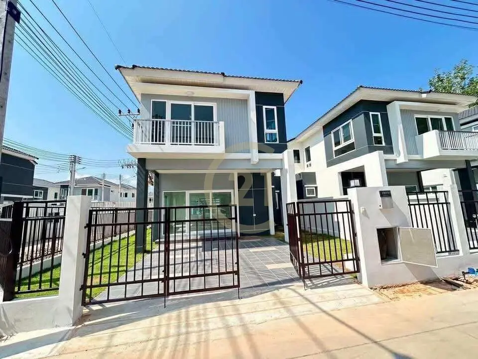 Modern 3-Bedroom Two-Storey House with Balcony in Si Sunthon, Thalang