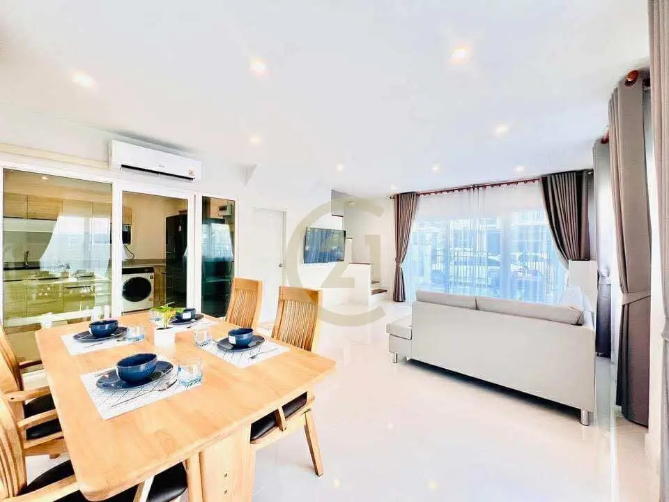 Modern 3-Bedroom Two-Storey House with Balcony in Si Sunthon, Thalang