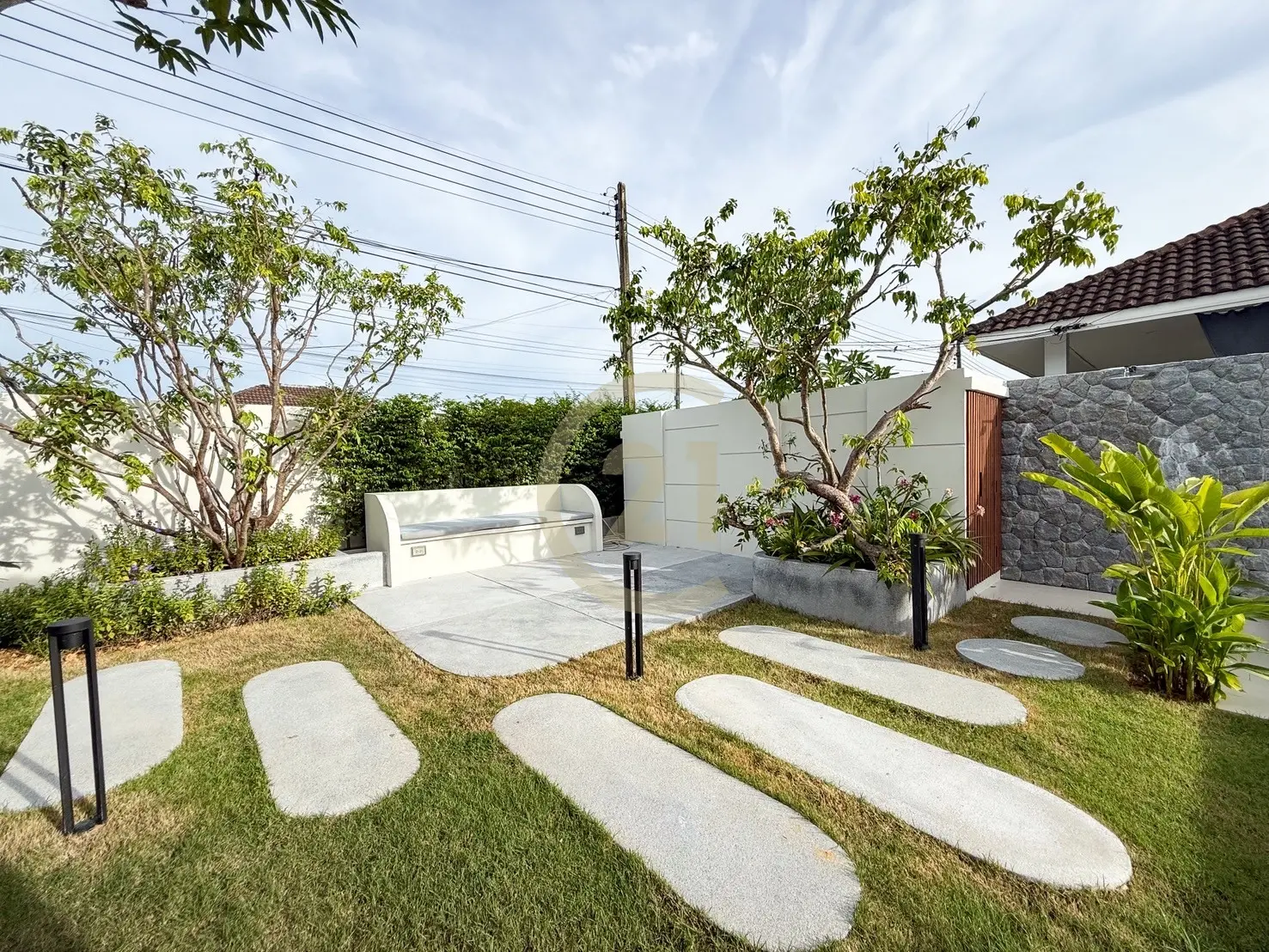 3 Bedroom Luxury Pool Villa for Sale – Baan Suan Naramit 5