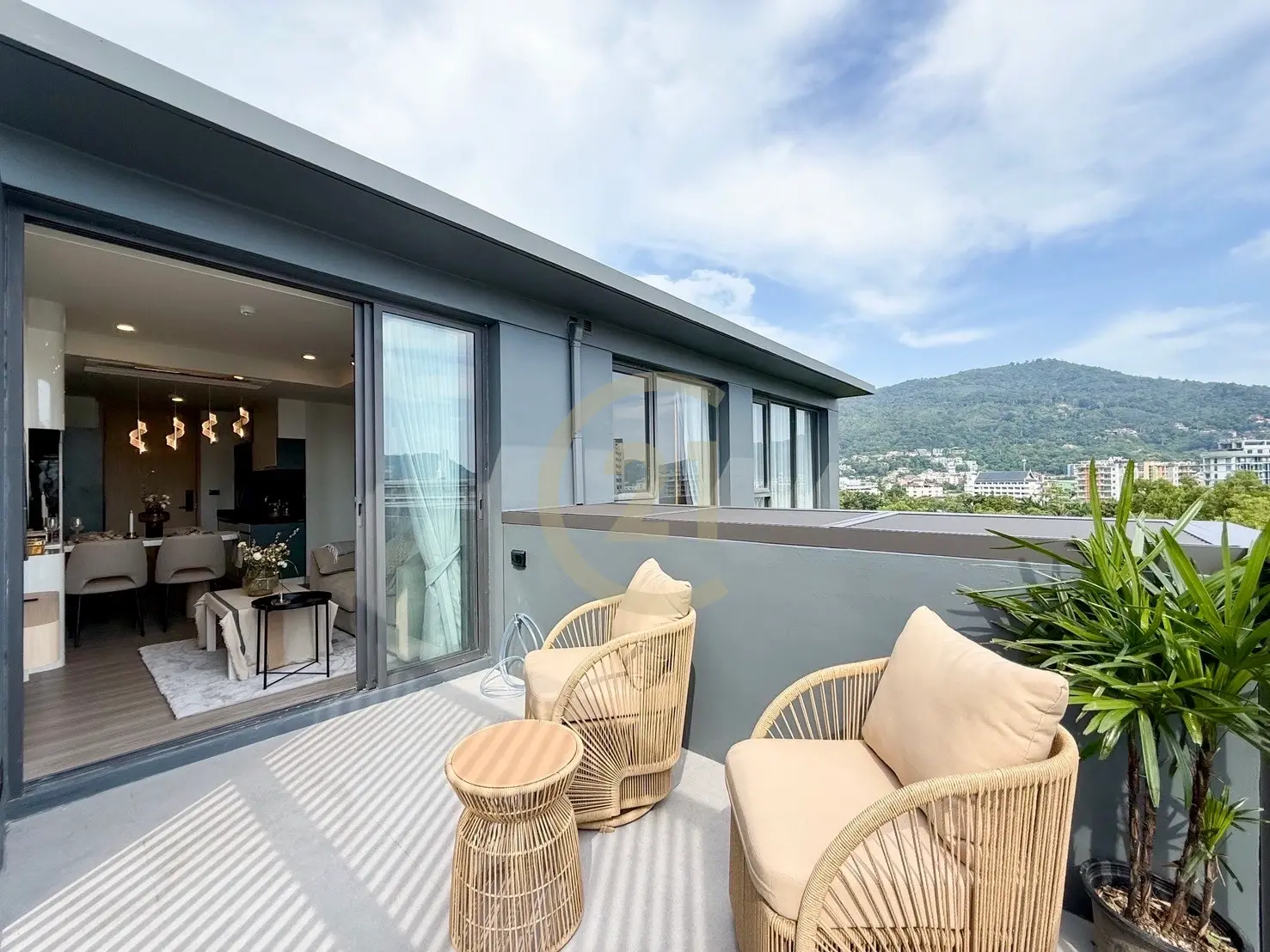 2 Bedrooms Condominium for Sale at The Deck Patong Phuket