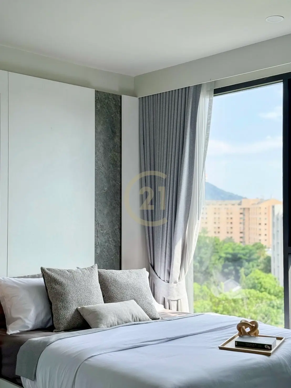 2 Bedrooms Condominium for Sale at The Deck Patong Phuket