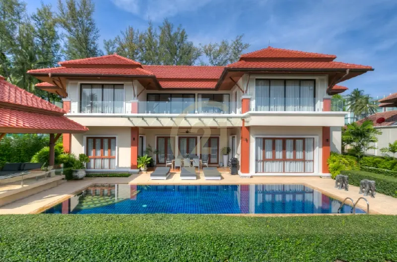 Spacious 5-Bedroom Modern Villa with Pool and Lake View in Laguna