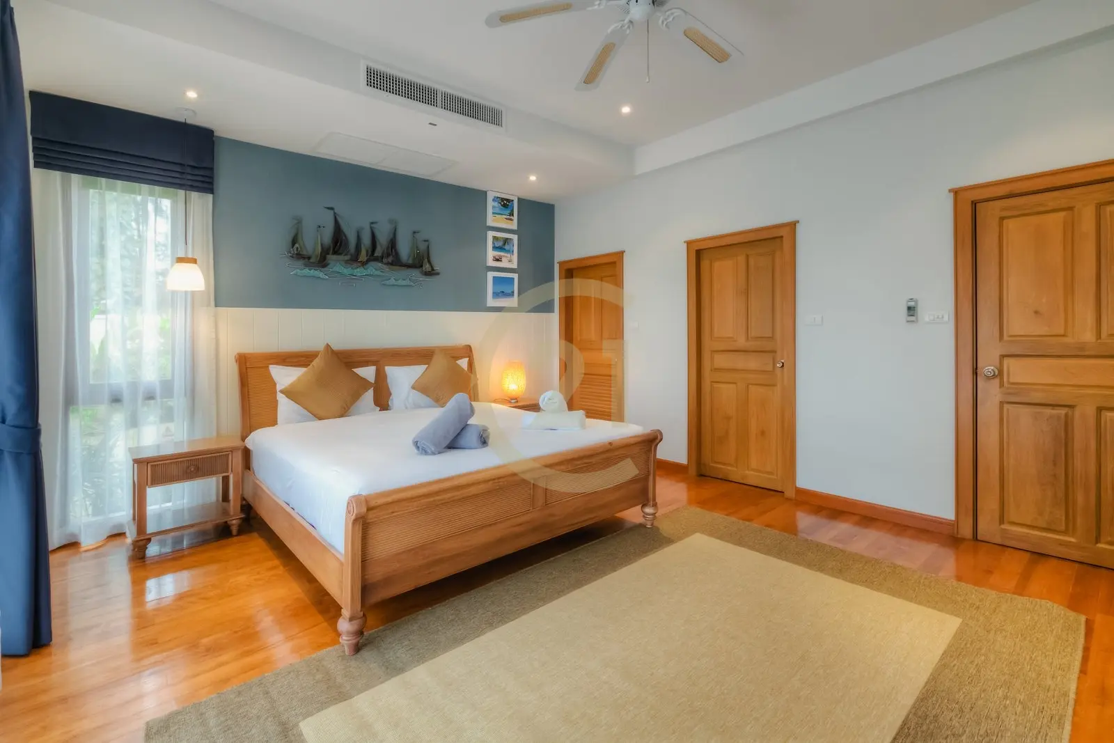 Spacious 5-Bedroom Modern Villa with Pool and Lake View in Laguna