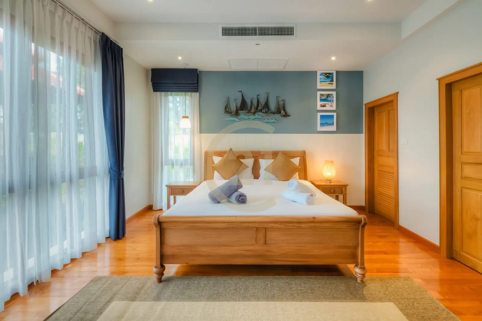 Spacious 5-Bedroom Modern Villa with Pool and Lake View in Laguna