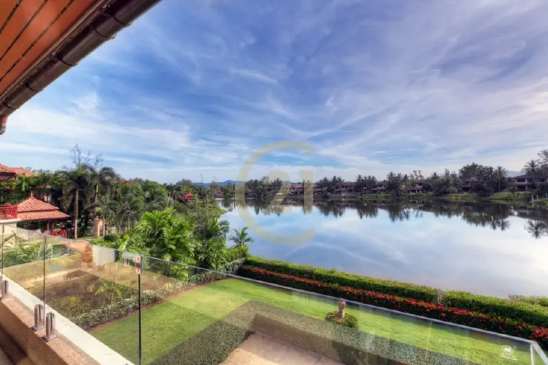 Spacious 5-Bedroom Modern Villa with Pool and Lake View in Laguna