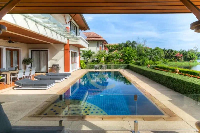 Spacious 5-Bedroom Modern Villa with Pool and Lake View in Laguna