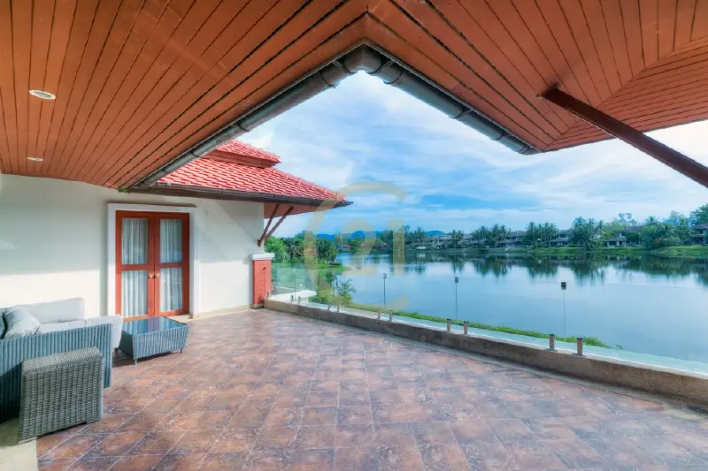 Spacious 5-Bedroom Modern Villa with Pool and Lake View in Laguna