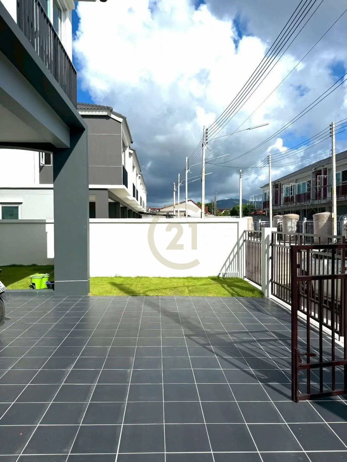 3 Bedroom Modern Twin House for Sale - Supalai Bella Vichit Phuket 