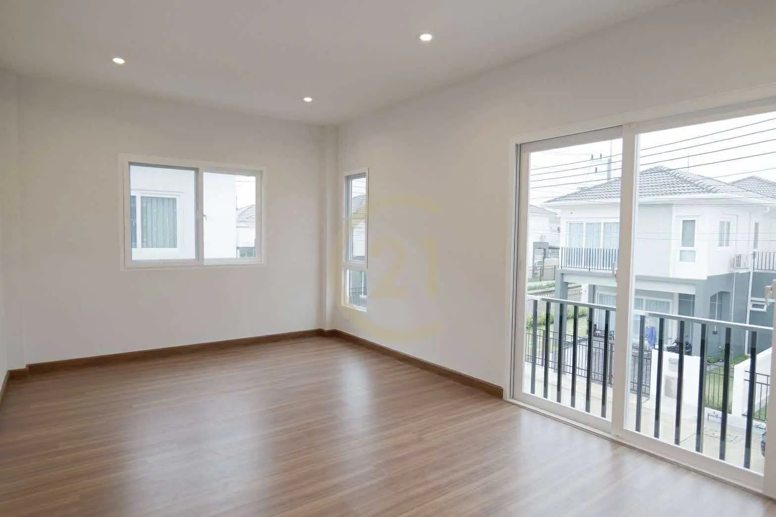3 Bedroom Modern Twin House for Sale - Supalai Bella Vichit Phuket 