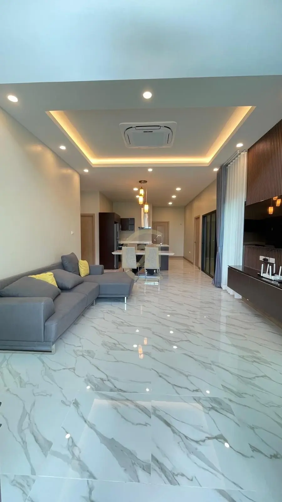 Modern 3-Bedroom Villa with Pool and Spacious Garden in Pasak, Phuket