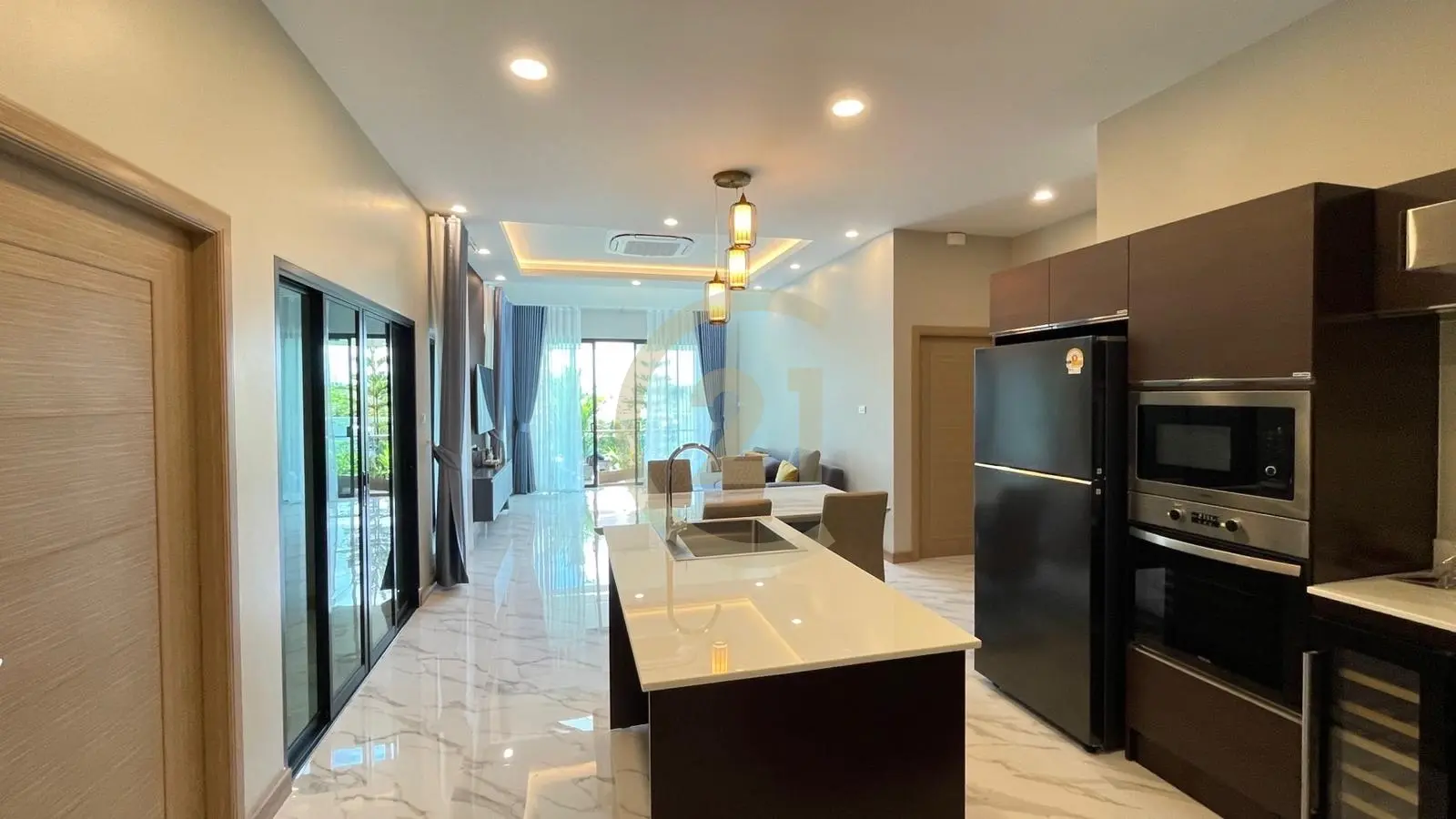 Modern 3-Bedroom Villa with Pool and Spacious Garden in Pasak, Phuket