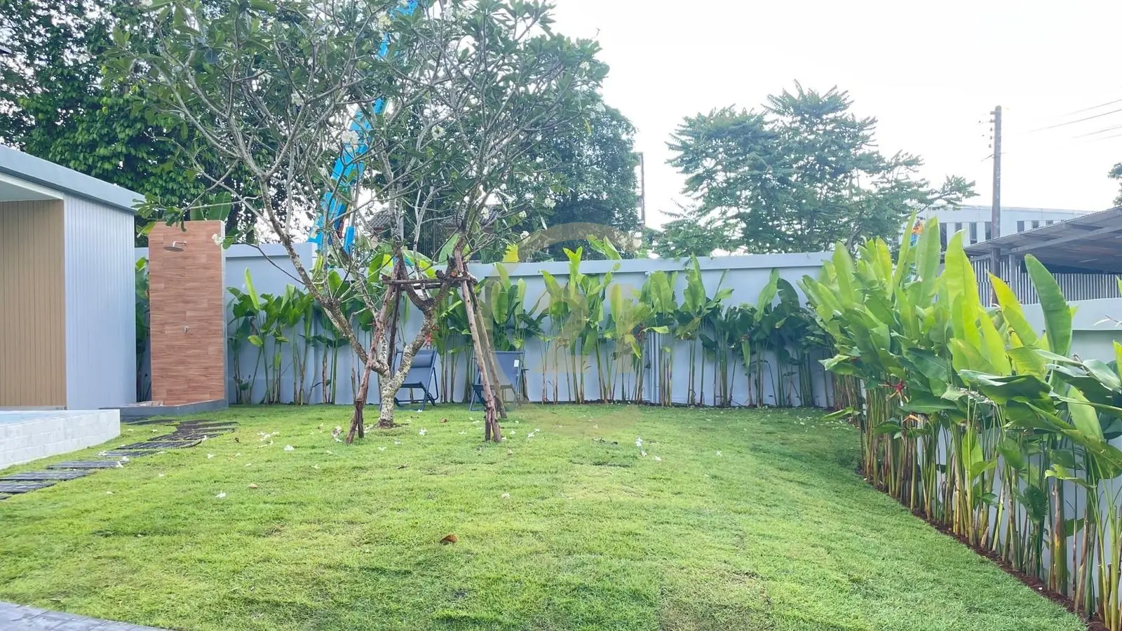 Modern 3-Bedroom Villa with Pool and Spacious Garden in Pasak, Phuket