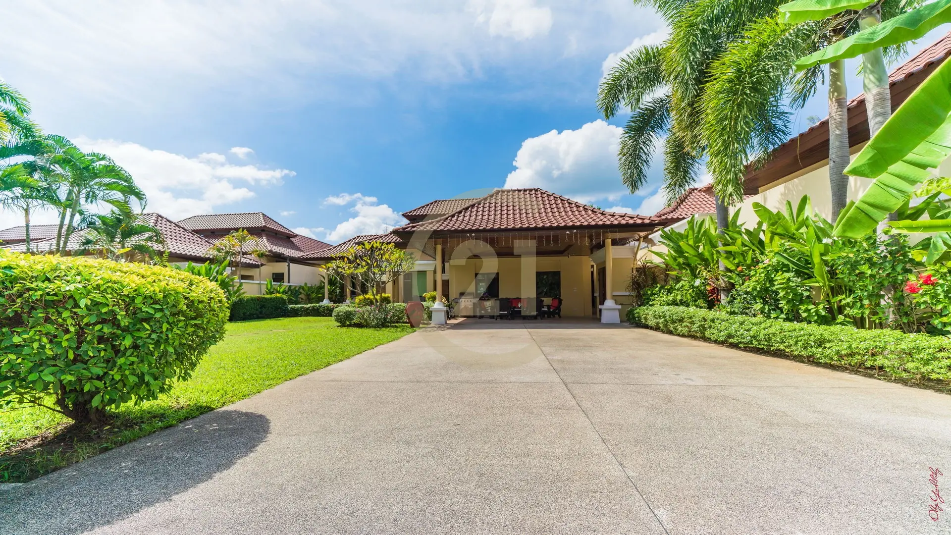 4 Bedroom Luxury Pool Villa for Rent in Ocean Palms
